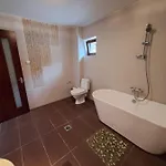 Casa 2 בוקרשט