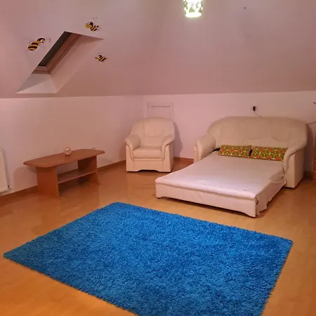 Casa 2 Boekarest